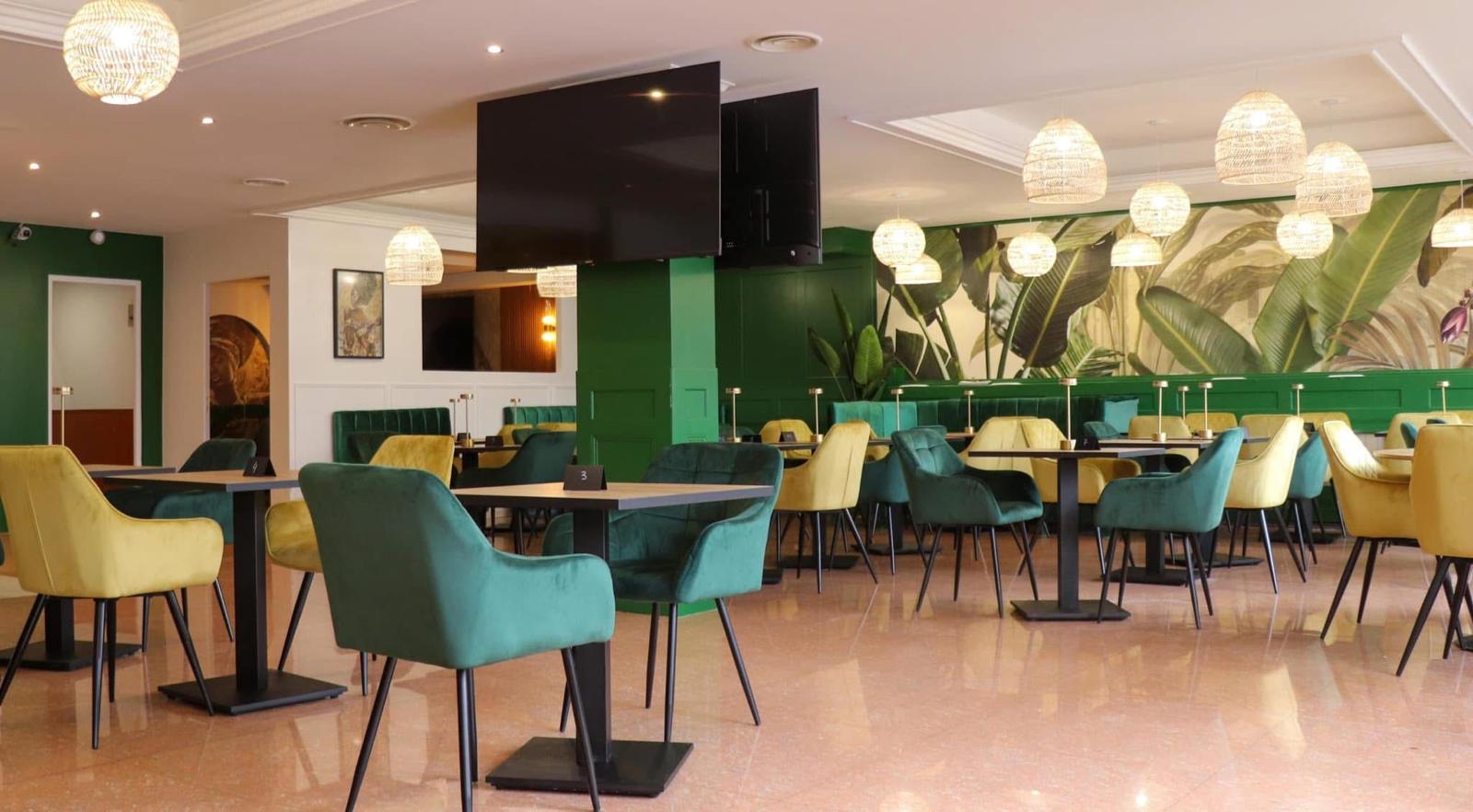 Salle du restaurant Taanneef